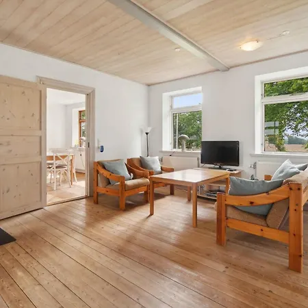 Holiday home Idyllic With Sea View And Sunsets Ronne