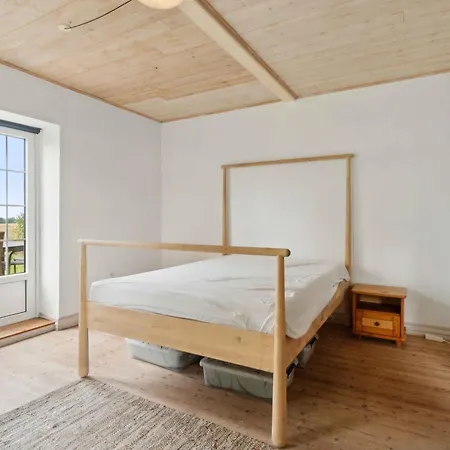 Holiday home Idyllic With Sea View And Sunsets Ronne