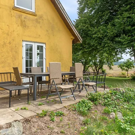 Idyllic With Sea View And Sunsets Dom wakacyjny Rønne